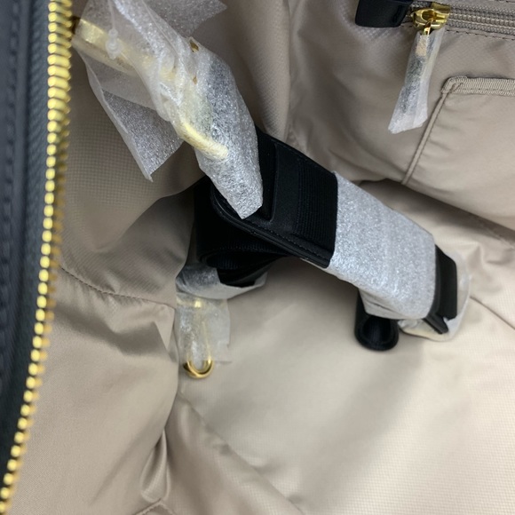 Tumi Mansion Tote Bag Baby Diaper Bag Black - Picture 8 of 8